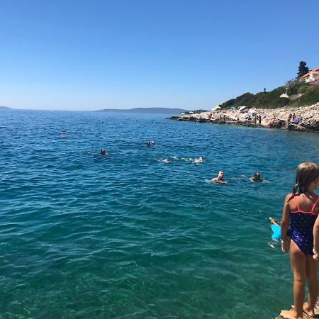 Villa Dani Sea & Pool Apartments Трогир Екстериор снимка