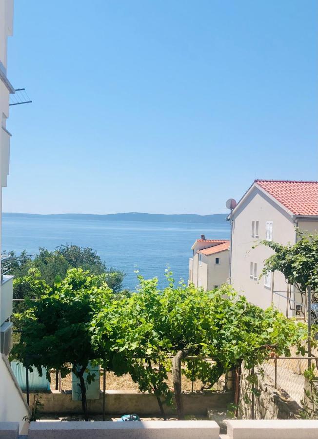 Villa Dani Sea & Pool Apartments Трогир Екстериор снимка